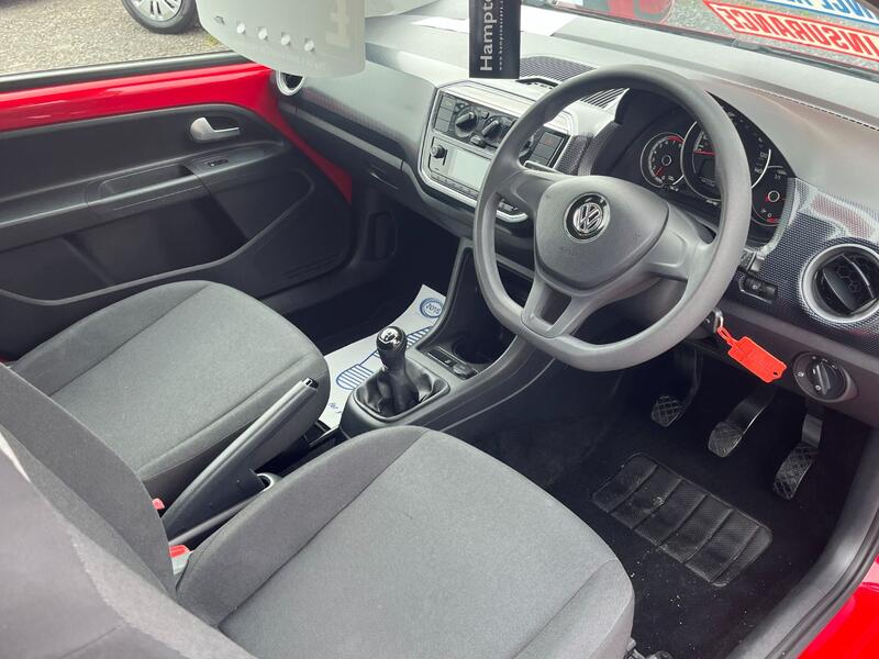 View VOLKSWAGEN UP 1.0 Move up!