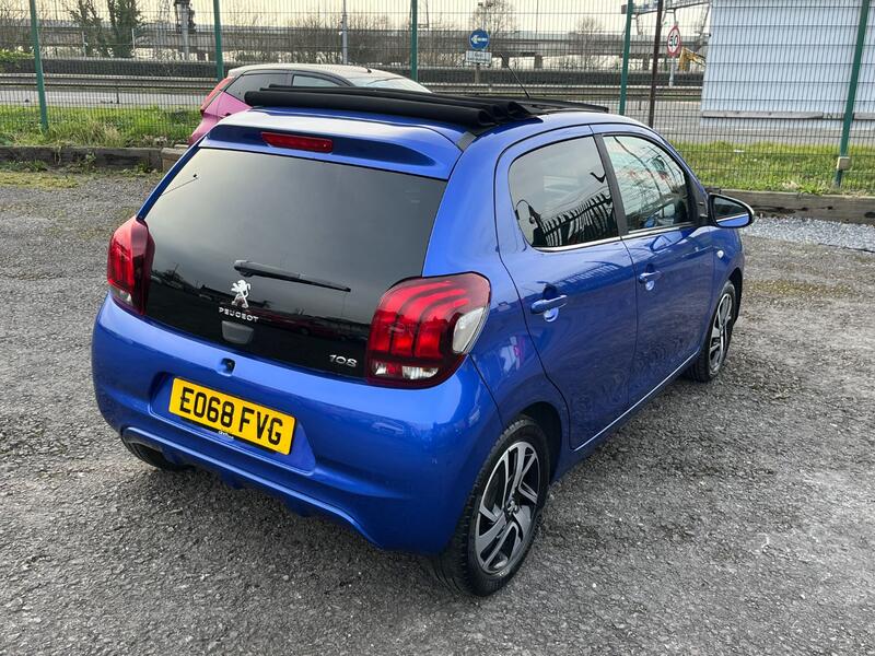 PEUGEOT 108