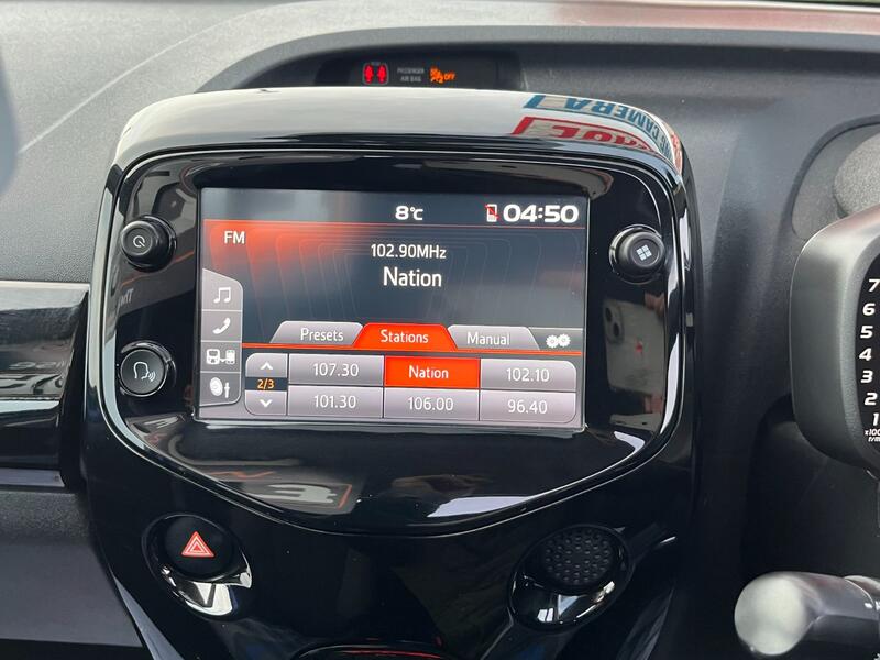 PEUGEOT 108