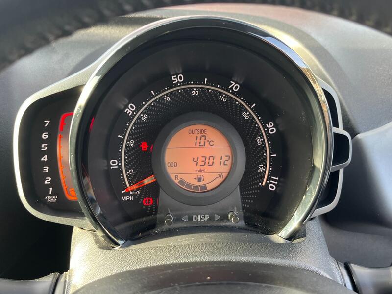 TOYOTA AYGO
