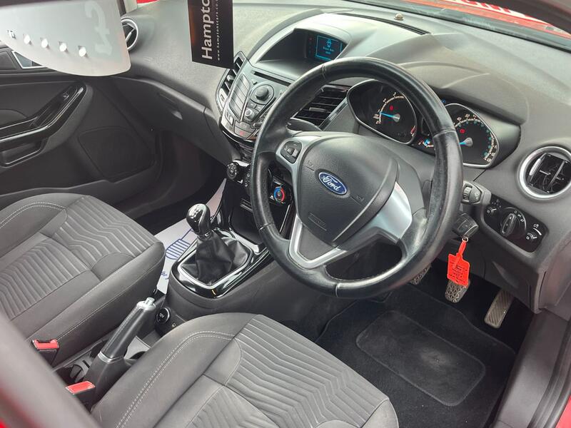 View FORD FIESTA 1.3 Zetec