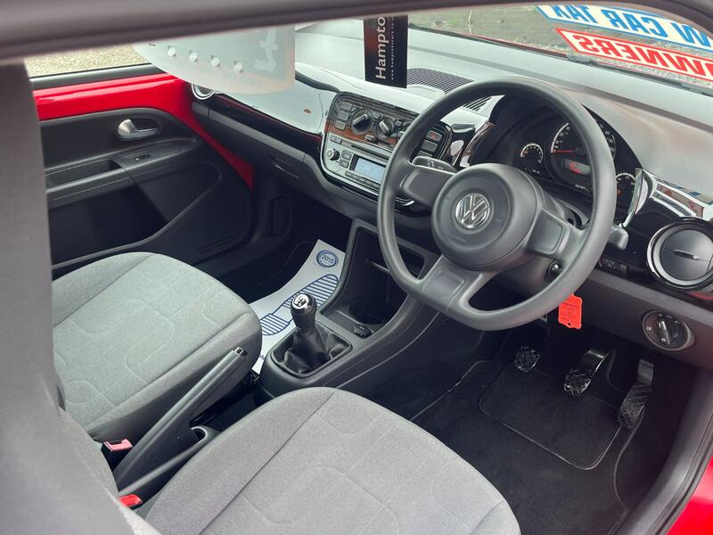 View VOLKSWAGEN UP 1.0 Move up!
