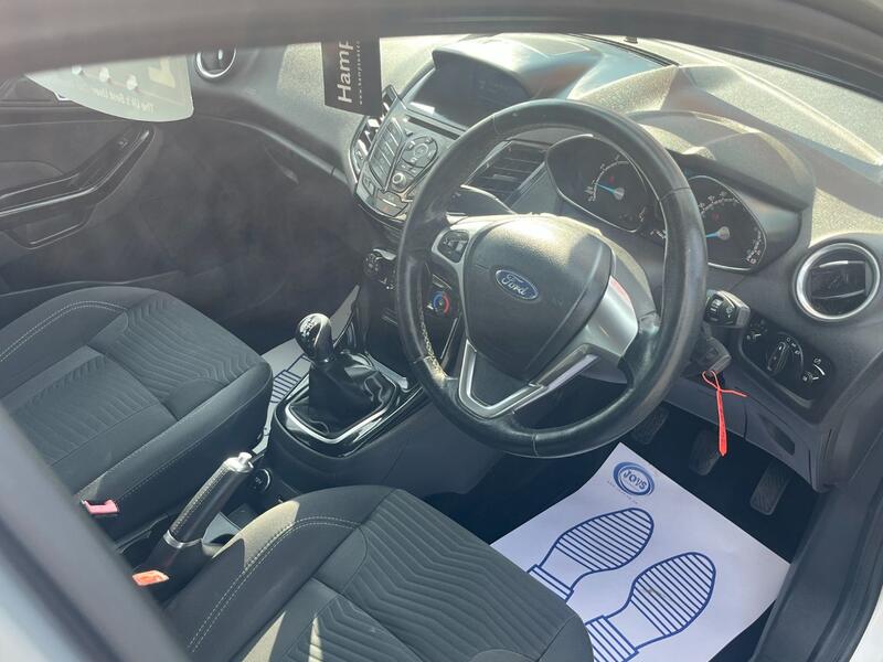 View FORD FIESTA 1.3 Zetec