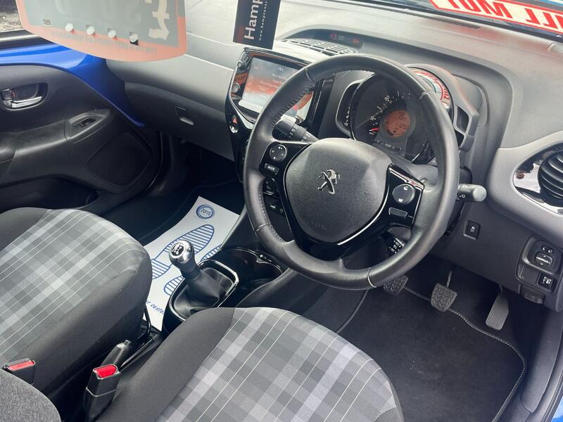 View PEUGEOT 108 1.0 Allure
