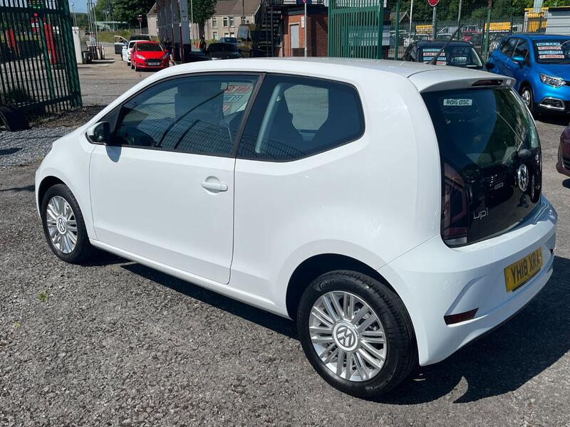 VOLKSWAGEN UP